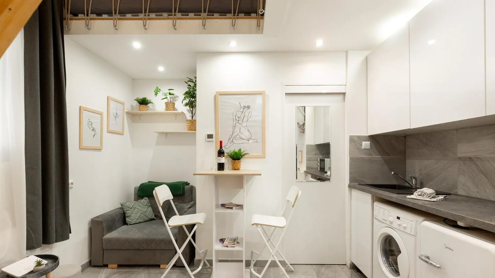 Mini Monumental By Stn Apartment Budapest Hungary